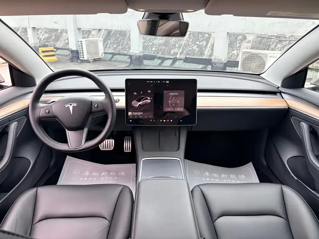 Tesla Model 3 — фото 8