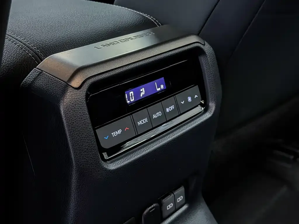 Toyota Prado 2026 из CN, фото 6