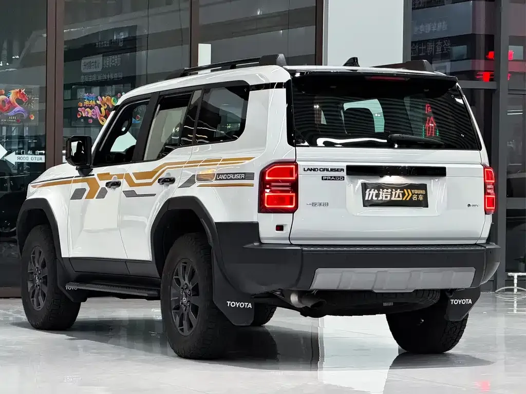Toyota Prado 2026 из CN, фото 2