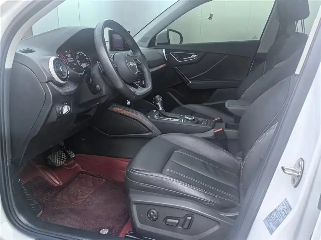 Audi Q2L 2024 из CN, фото 3