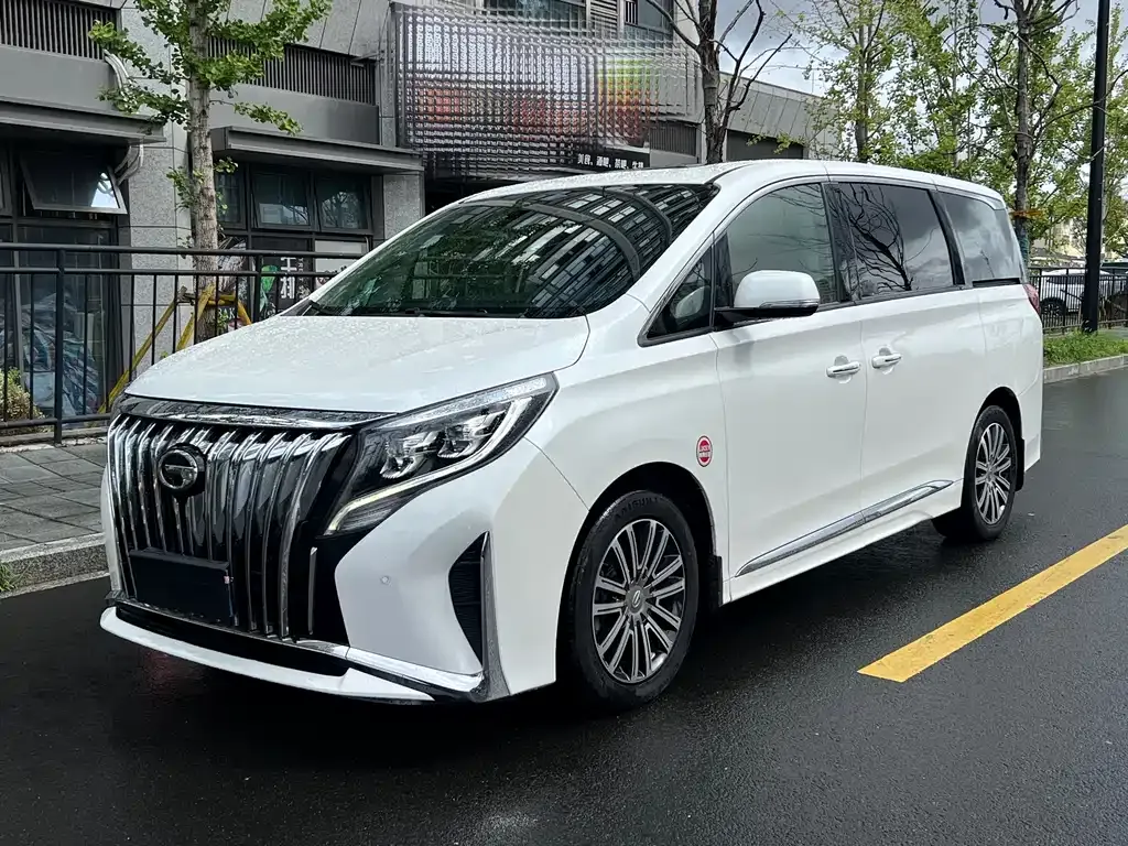GAC Motor Trumpchi M8 — фото 1