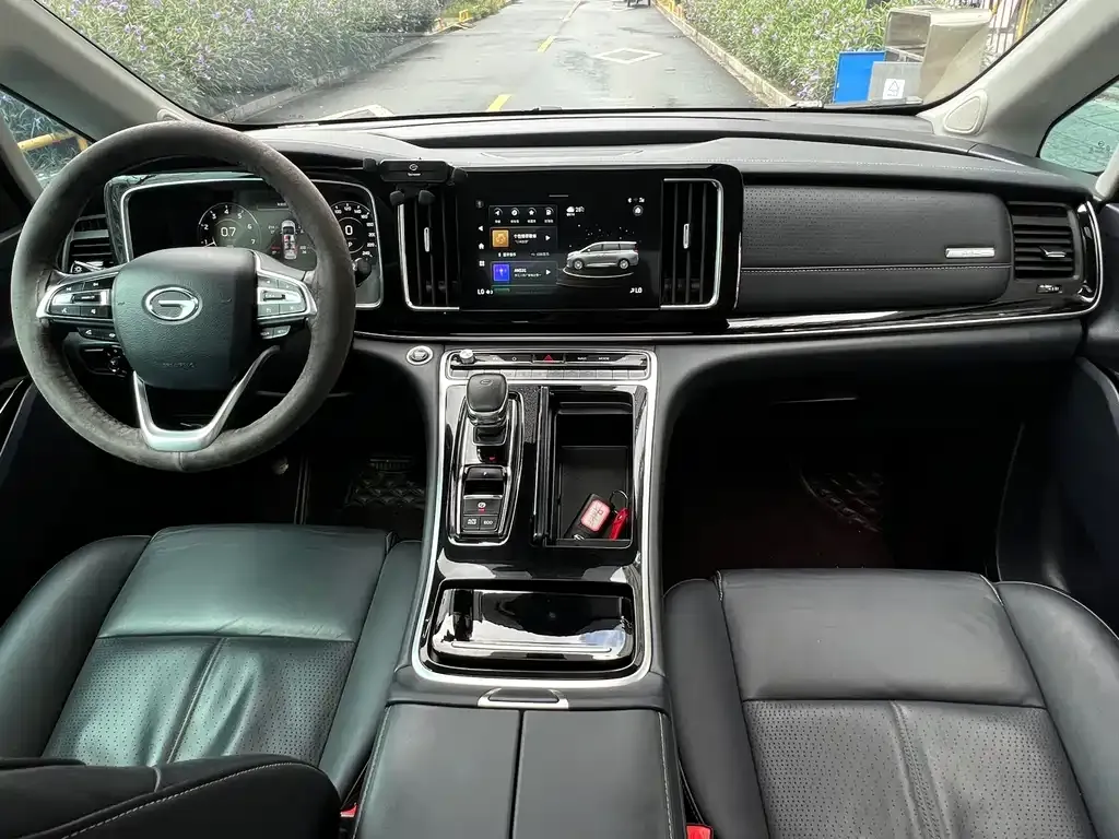 GAC Motor Trumpchi M8 — фото 8