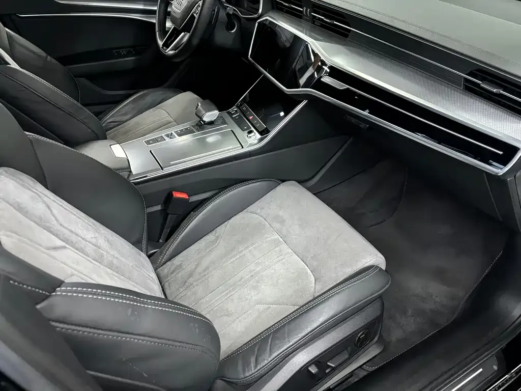 Audi A6L 2021 из CN, фото 5