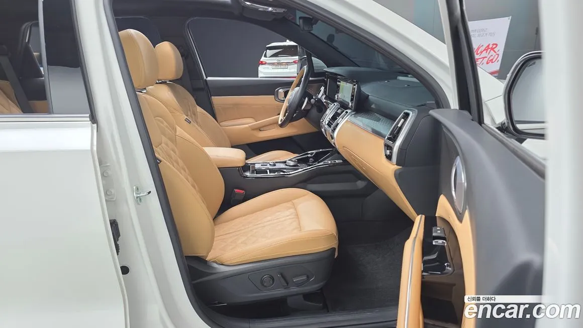 Kia Sorento — фото 10