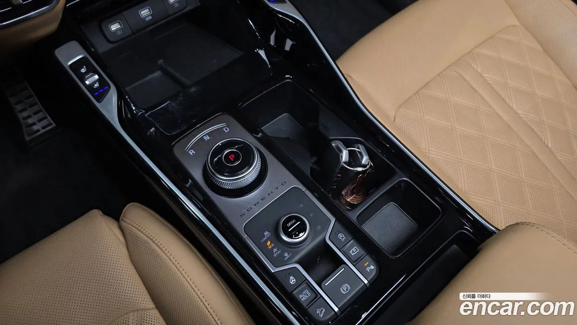 Kia Sorento — фото 6