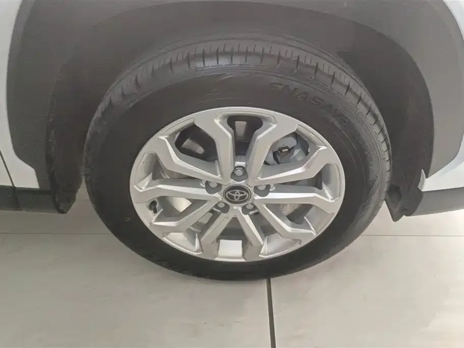 Toyota Frontlander 2024 из CN, фото 7