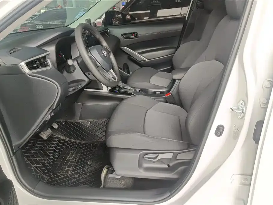 Toyota Frontlander 2024 из CN, фото 10