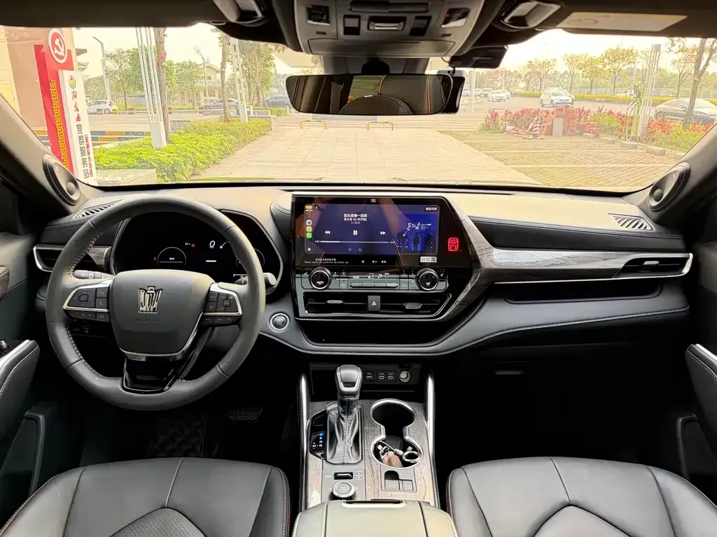 Toyota Crown Kluger 2024 из CN, фото 3