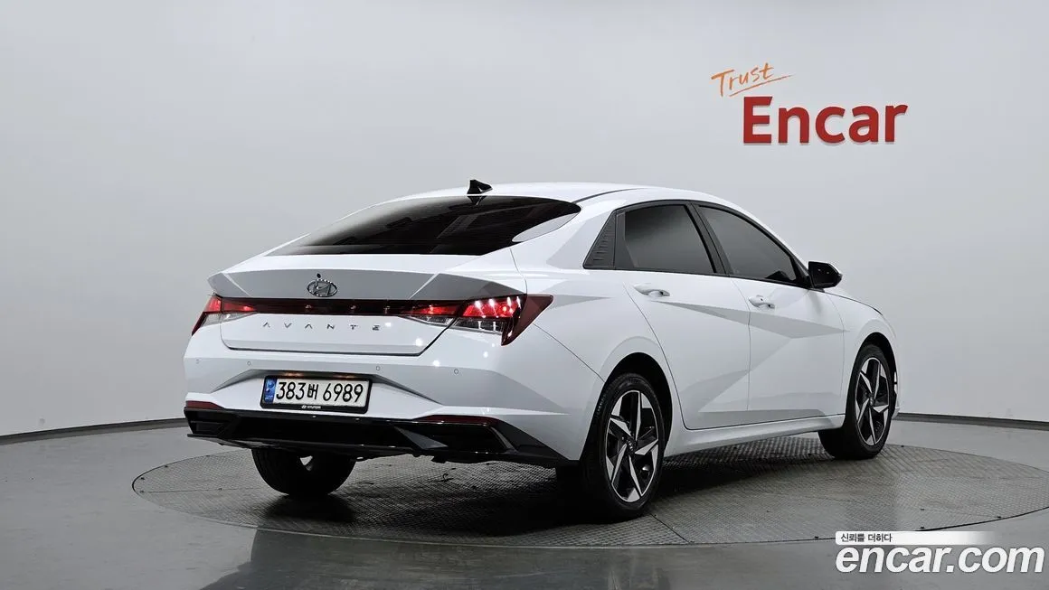 Hyundai AVANTE — фото 4