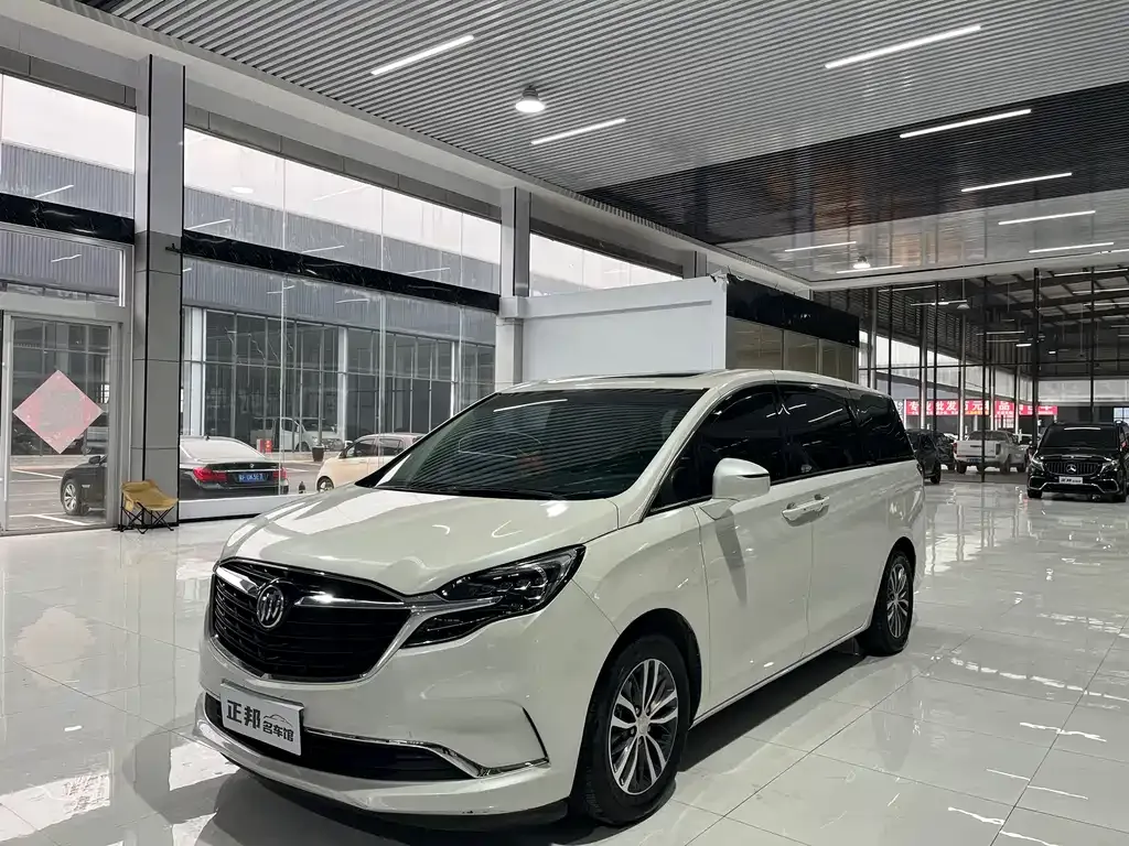 Buick GL8 2023 из CN, фото 1