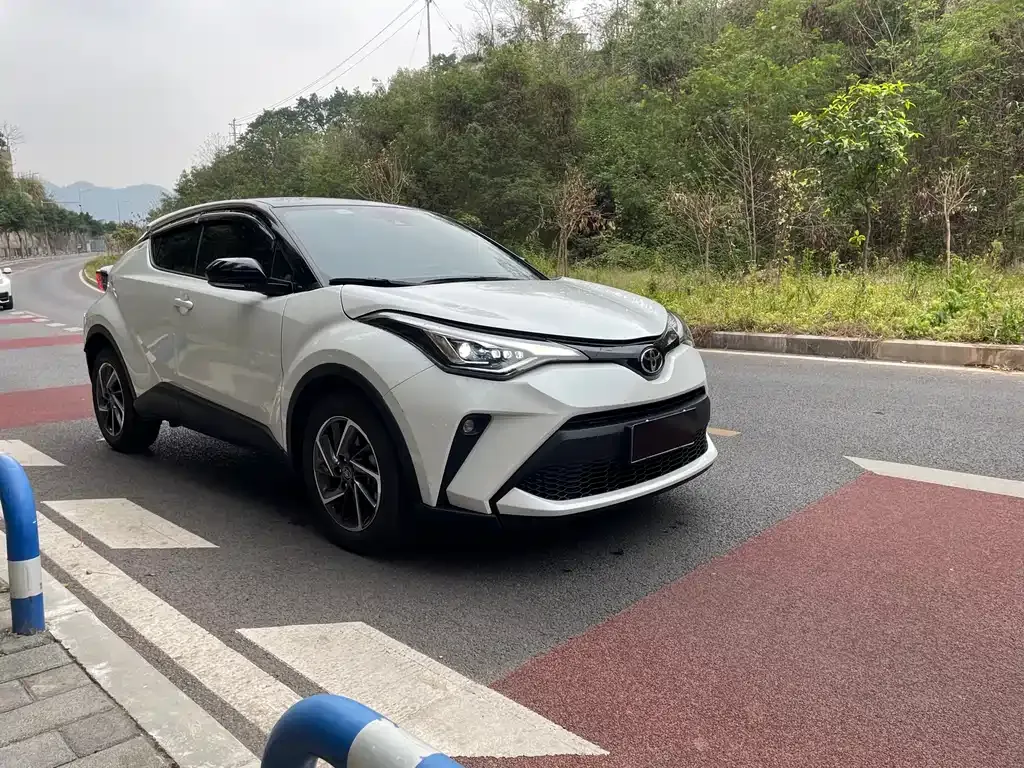 Toyota C-HR 2023 из CN, фото 8