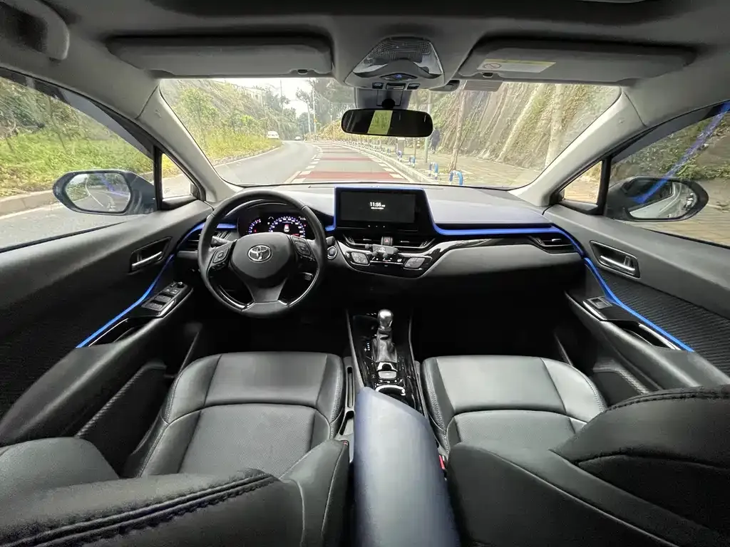 Toyota C-HR 2023 из CN, фото 3