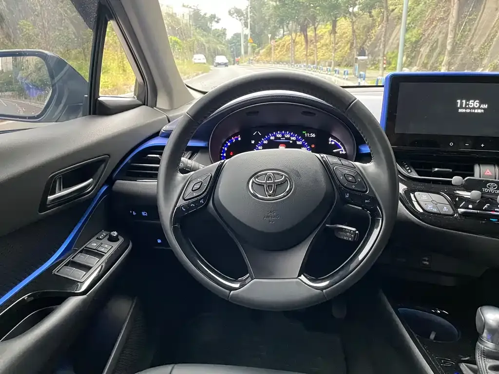 Toyota C-HR 2023 из CN, фото 4