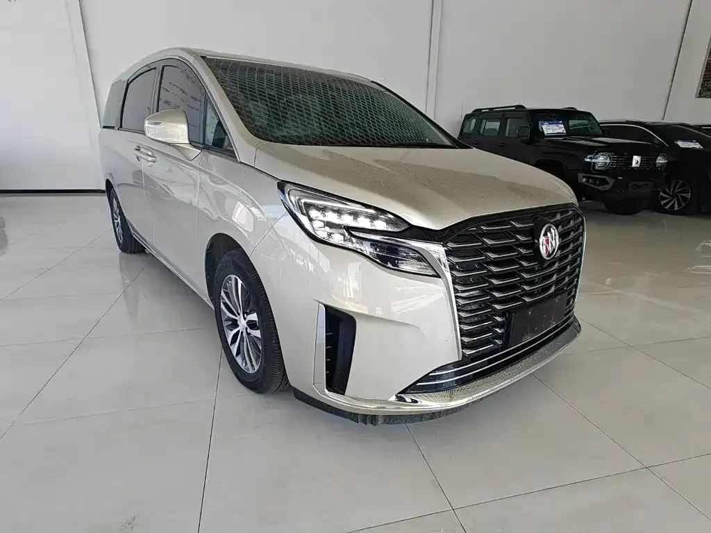 Buick GL8 2023 из CN, фото 2
