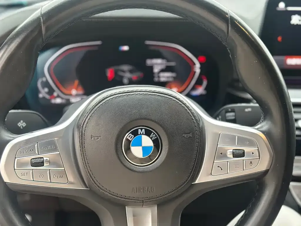 BMW 5 Series 2023 из CN, фото 7