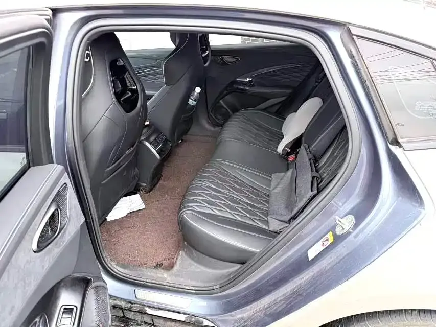 BYD Seal — фото 3