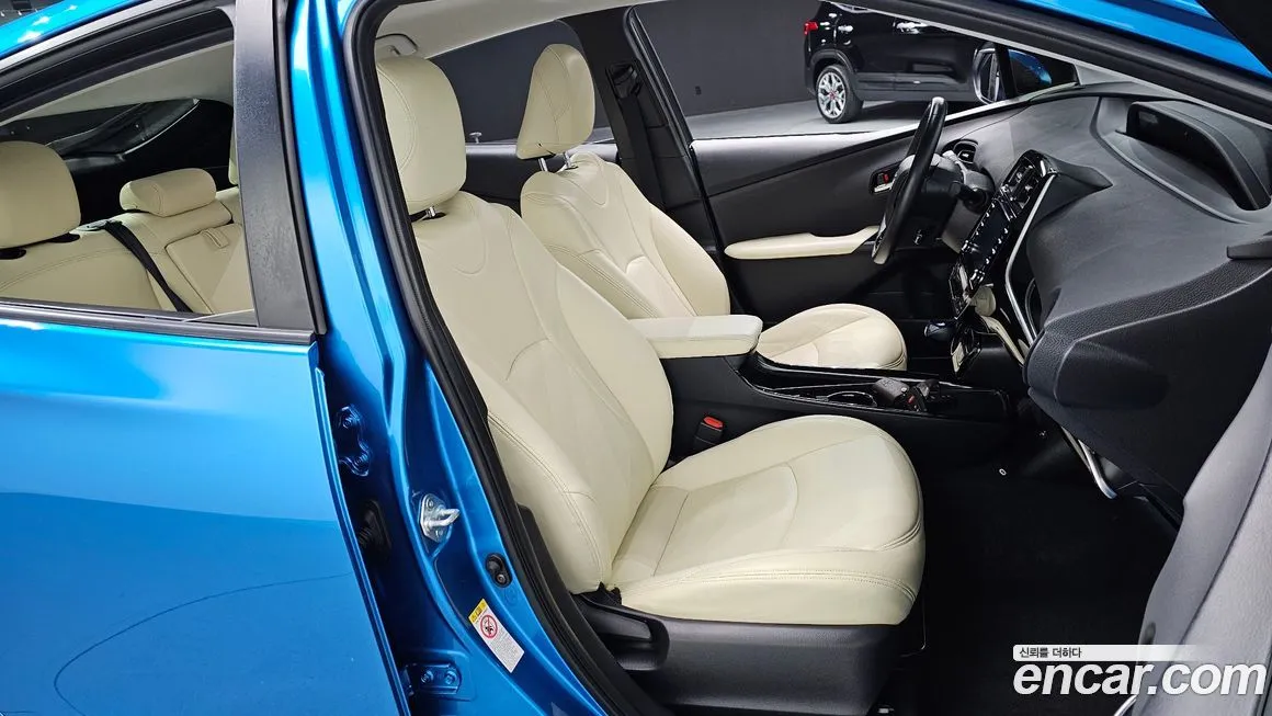 Toyota Prius 2021 из KR, фото 3