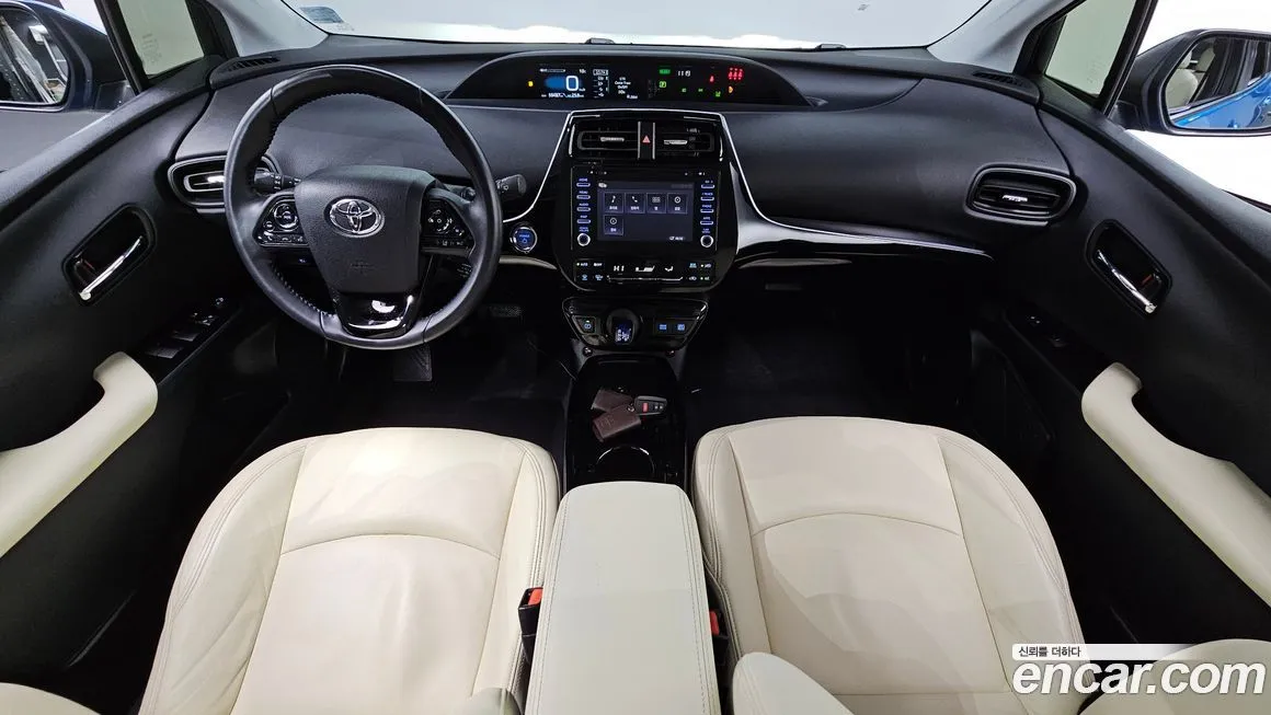 Toyota Prius 2021 из KR, фото 9