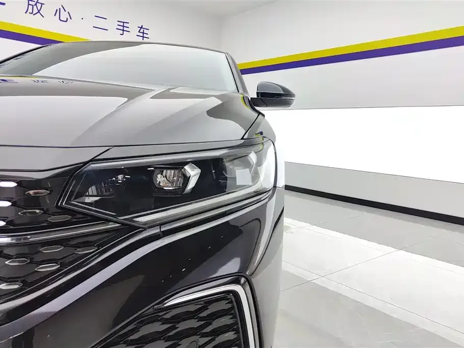 Volkswagen Passat — фото 4