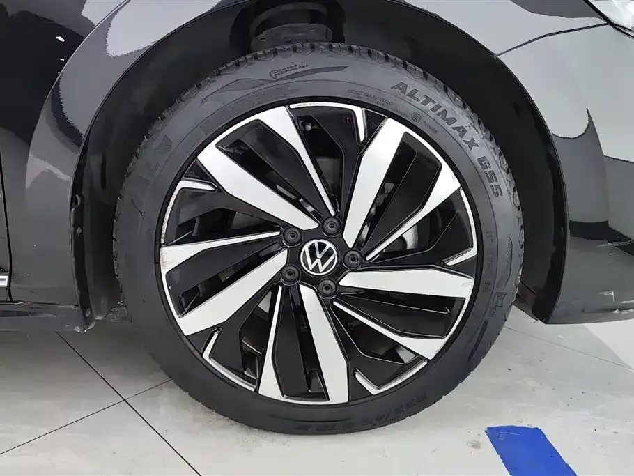 Volkswagen Passat — фото 3