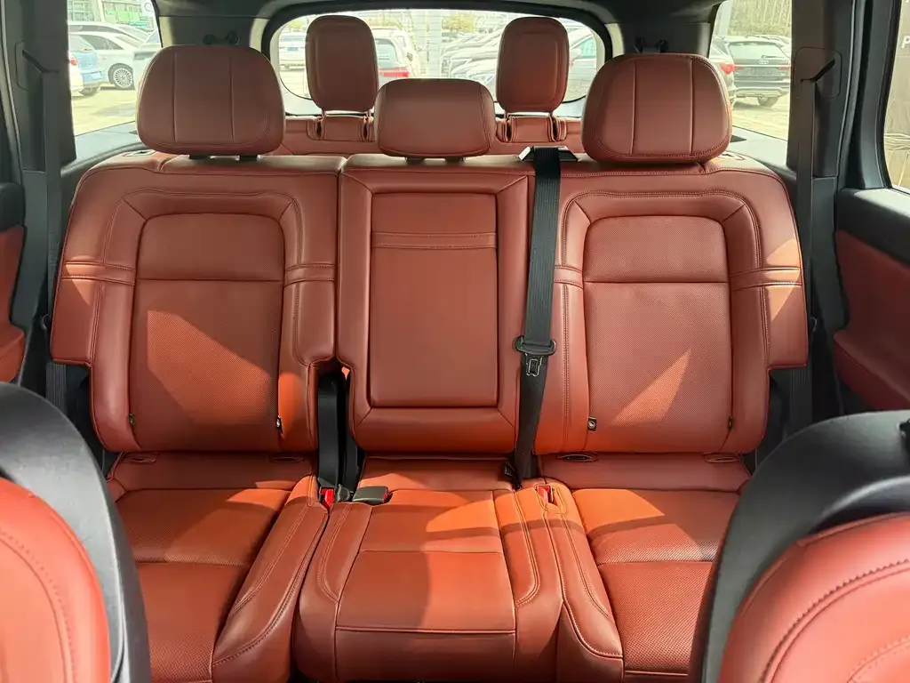 Lincoln Aviator 2025 из CN, фото 7