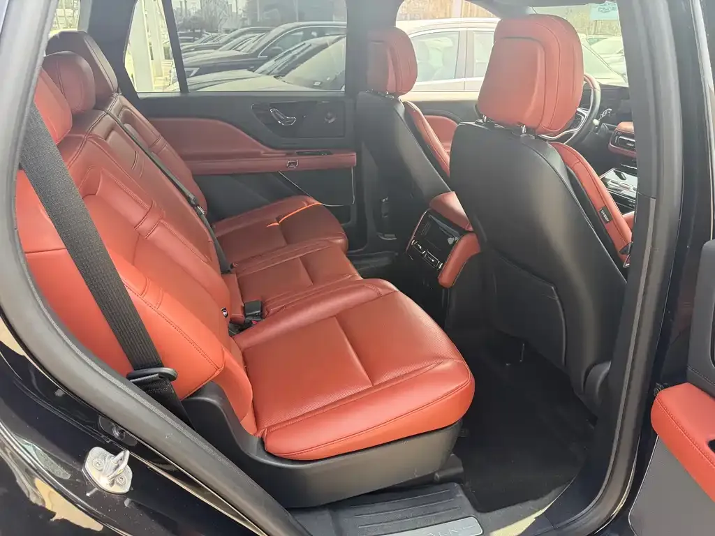 Lincoln Aviator 2025 из CN, фото 5