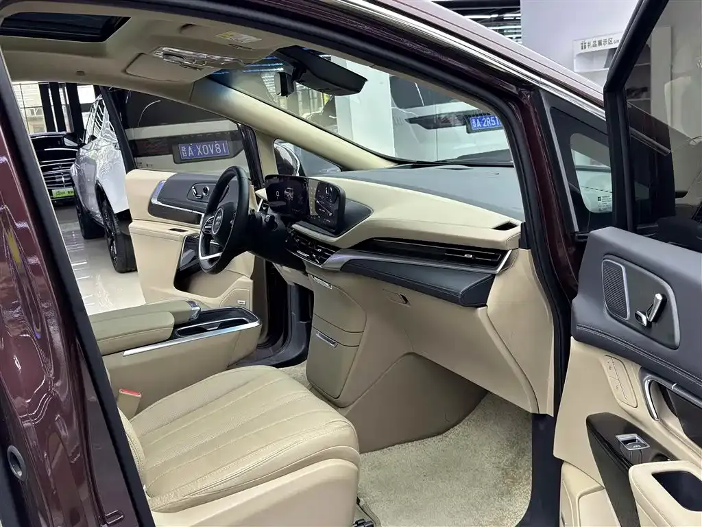 Buick Century 2023 из CN, фото 10