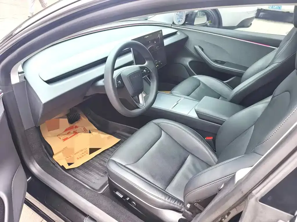 Tesla Model 3 — фото 2