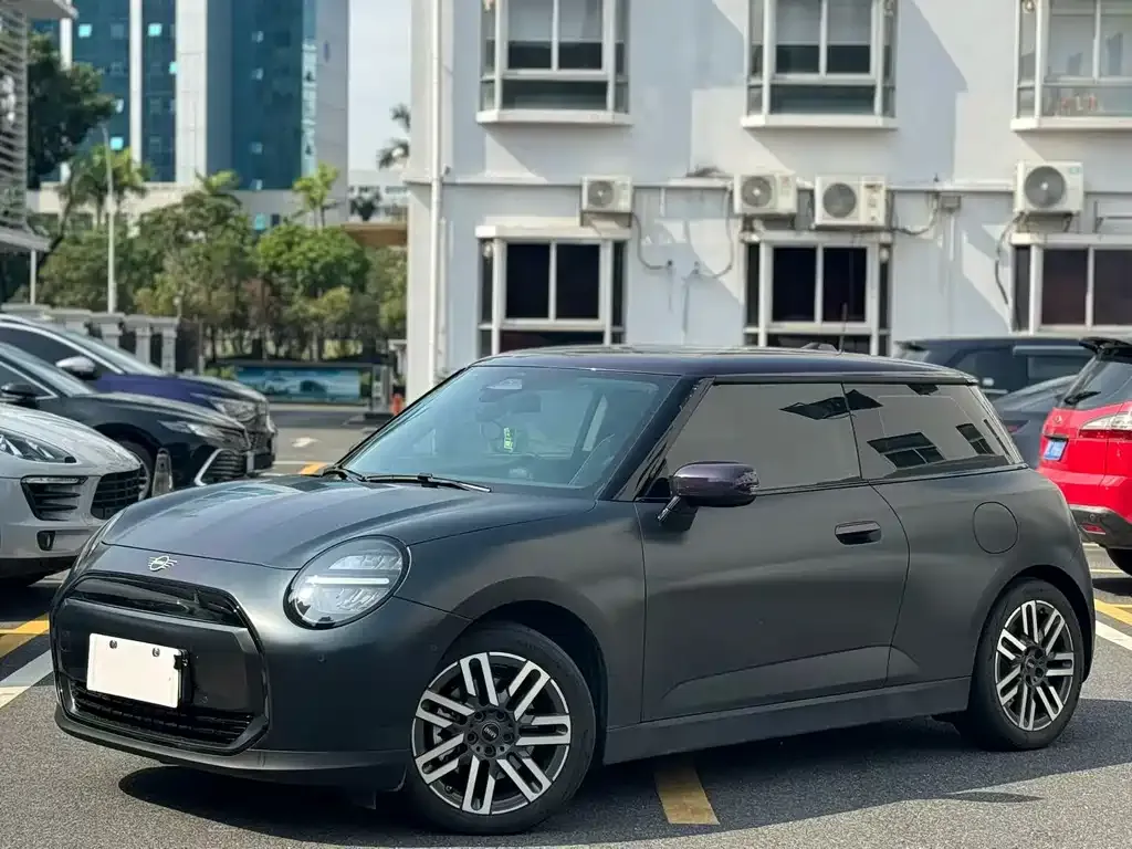 MINI Cooper EV — фото 2
