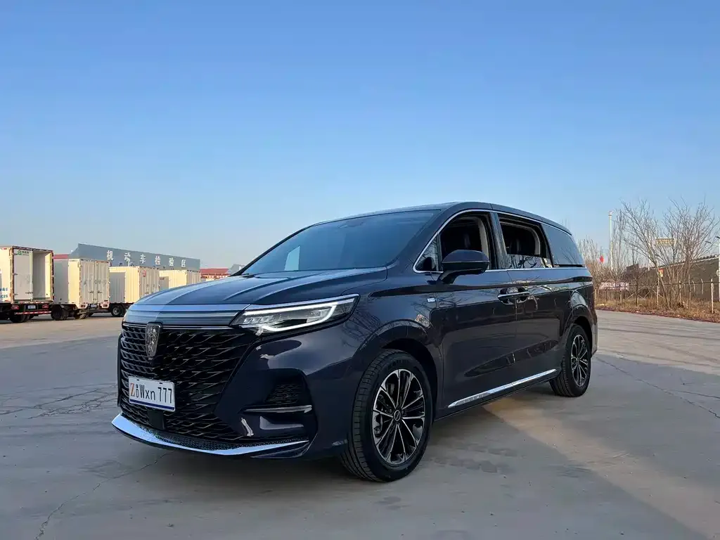Roewe iMAX8 — фото 1