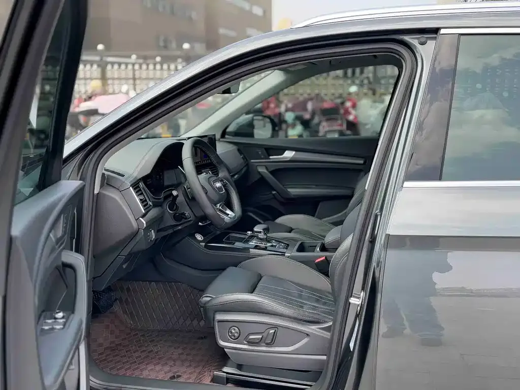 Audi Q5L 2023 из CN, фото 8