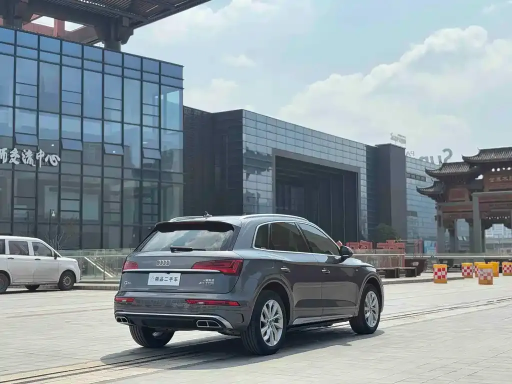 Audi Q5L 2023 из CN, фото 3