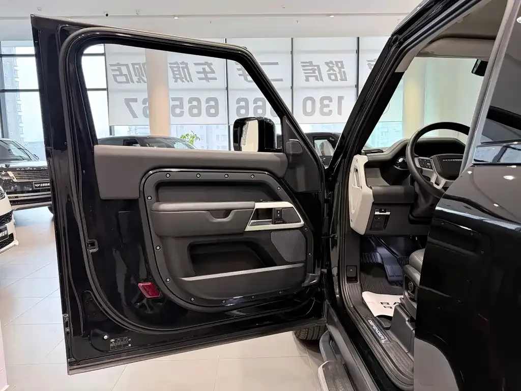 Land Rover Defender 2023 из CN, фото 10