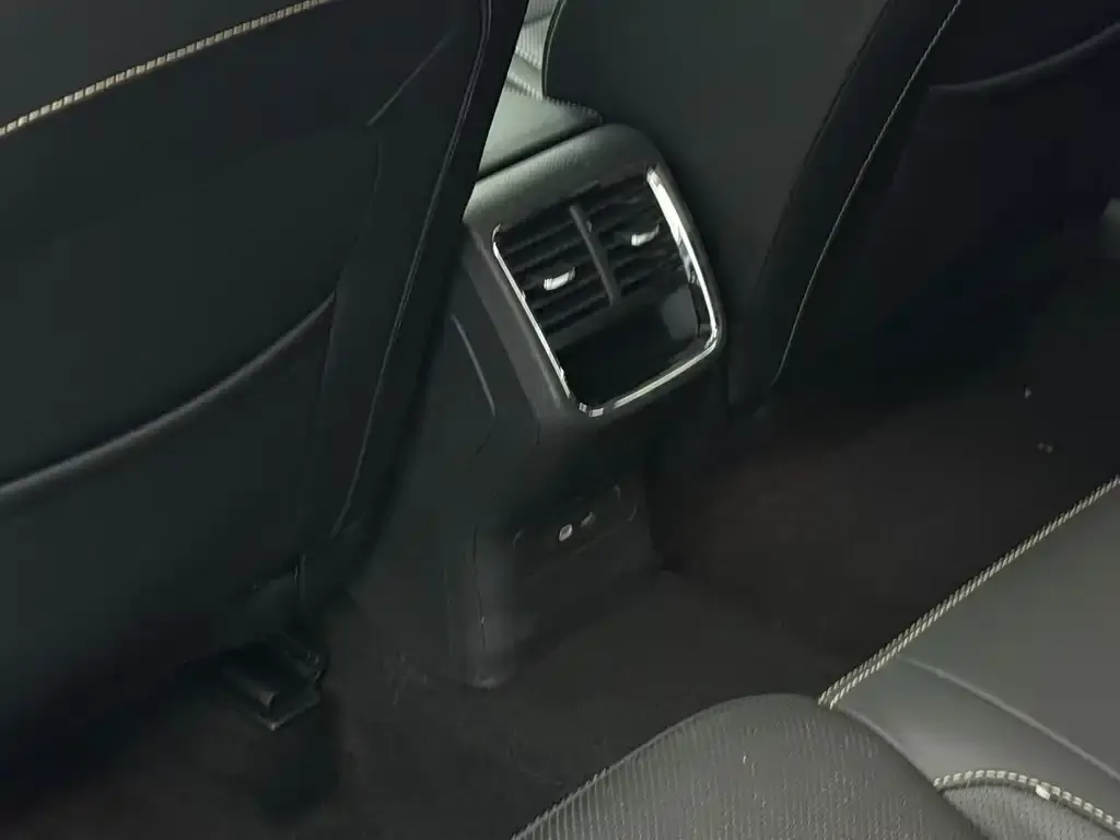 Skoda Octavia 2021 из CN, фото 9