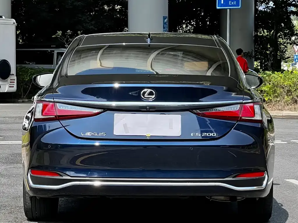 Lexus ES — фото 4