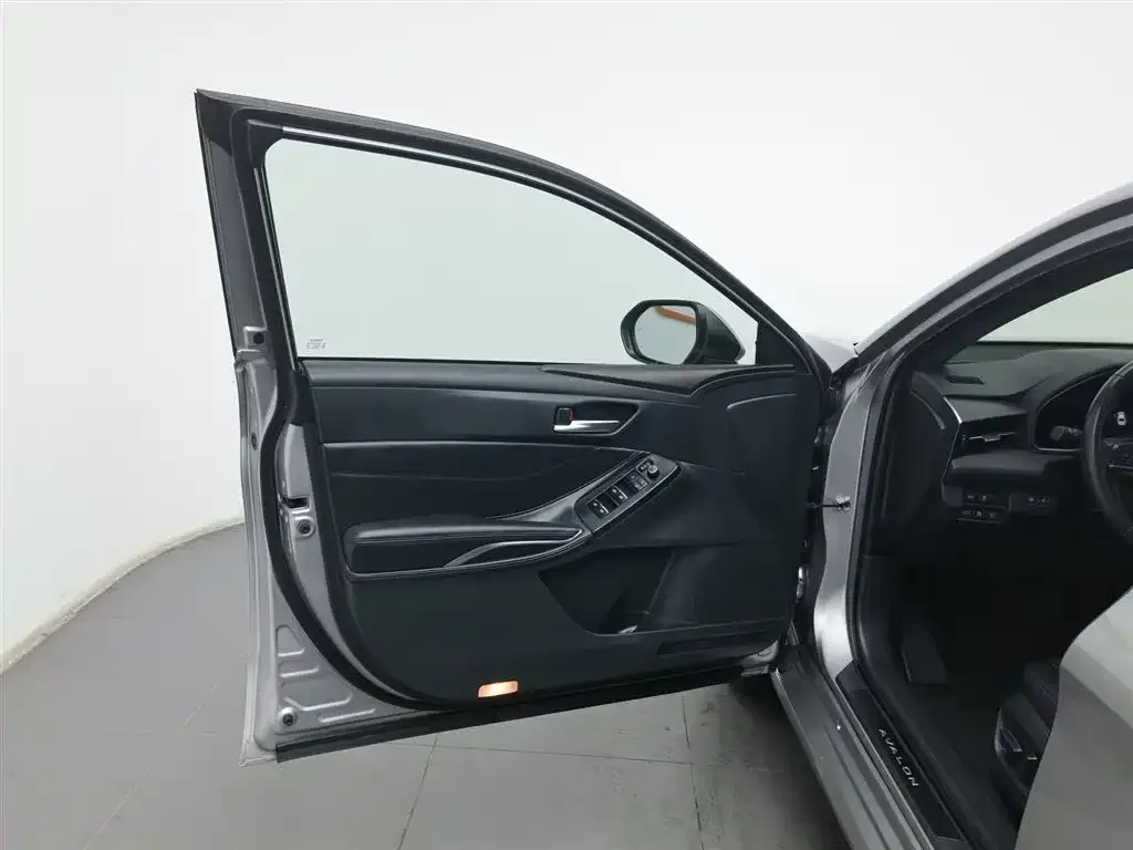 Toyota Avalon 2021 из CN, фото 3