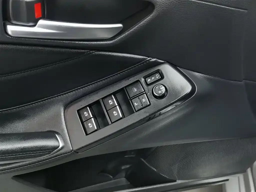 Toyota Avalon 2021 из CN, фото 10