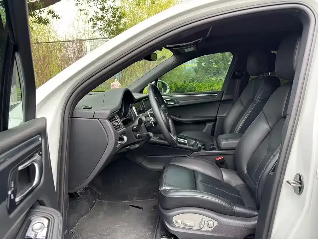 Porsche Macan 2023 из CN, фото 10