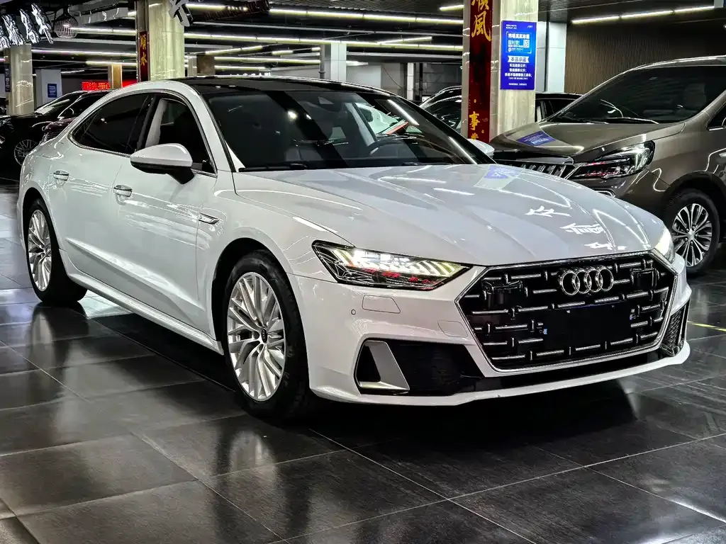 Audi A7L 2023 из CN, фото 8