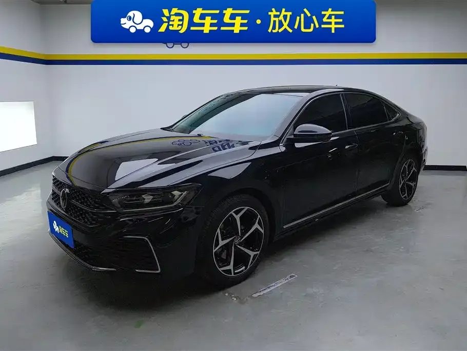 Volkswagen Passat 2023 из CN, фото 1