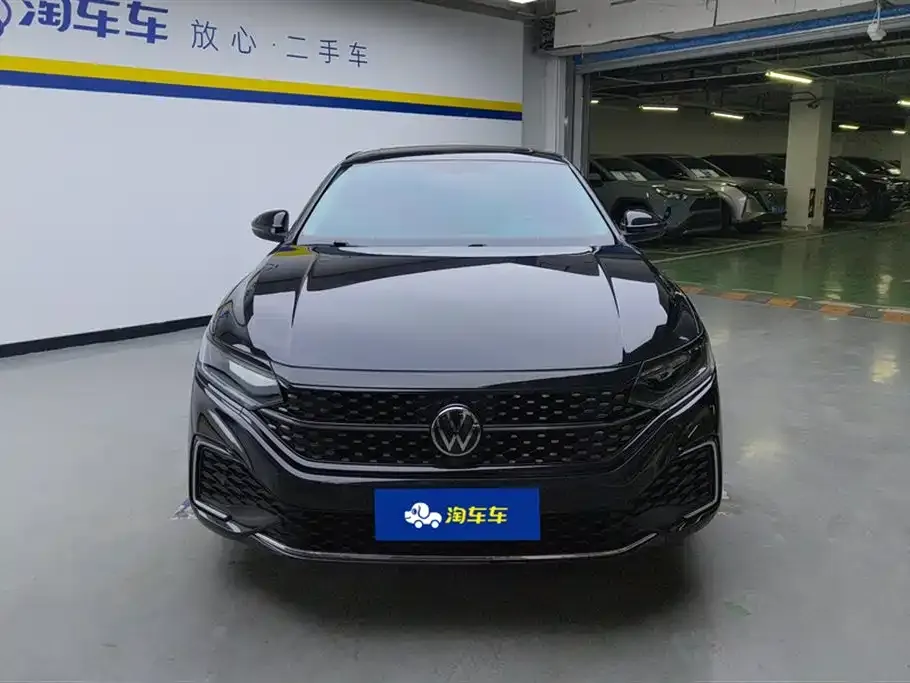 Volkswagen Passat 2023 из CN, фото 4
