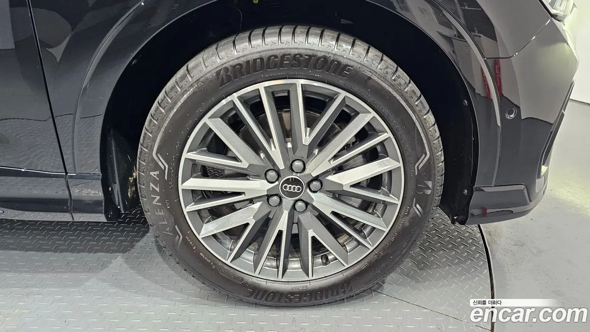 Audi Q3 2025 из KR, фото 3