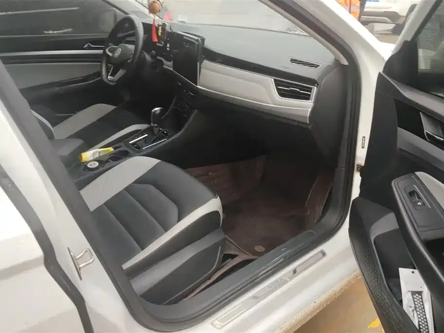 Volkswagen Bora 2022 из CN, фото 6