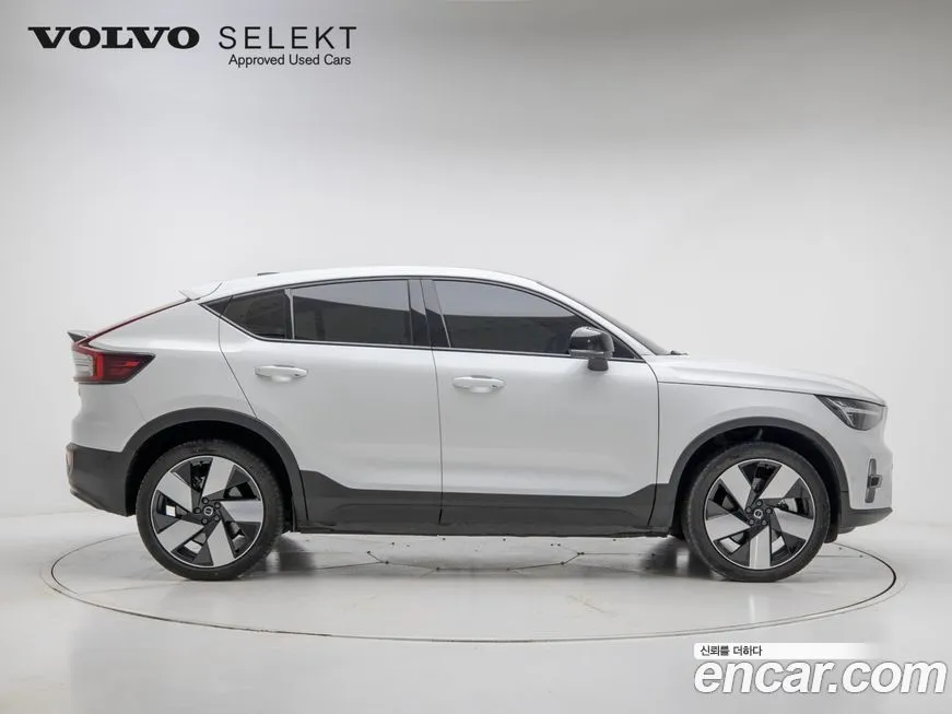 Volvo C40 2024 из KR, фото 7