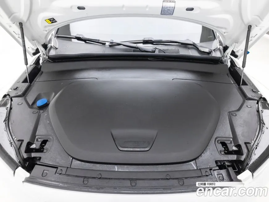 Volvo C40 2024 из KR, фото 9