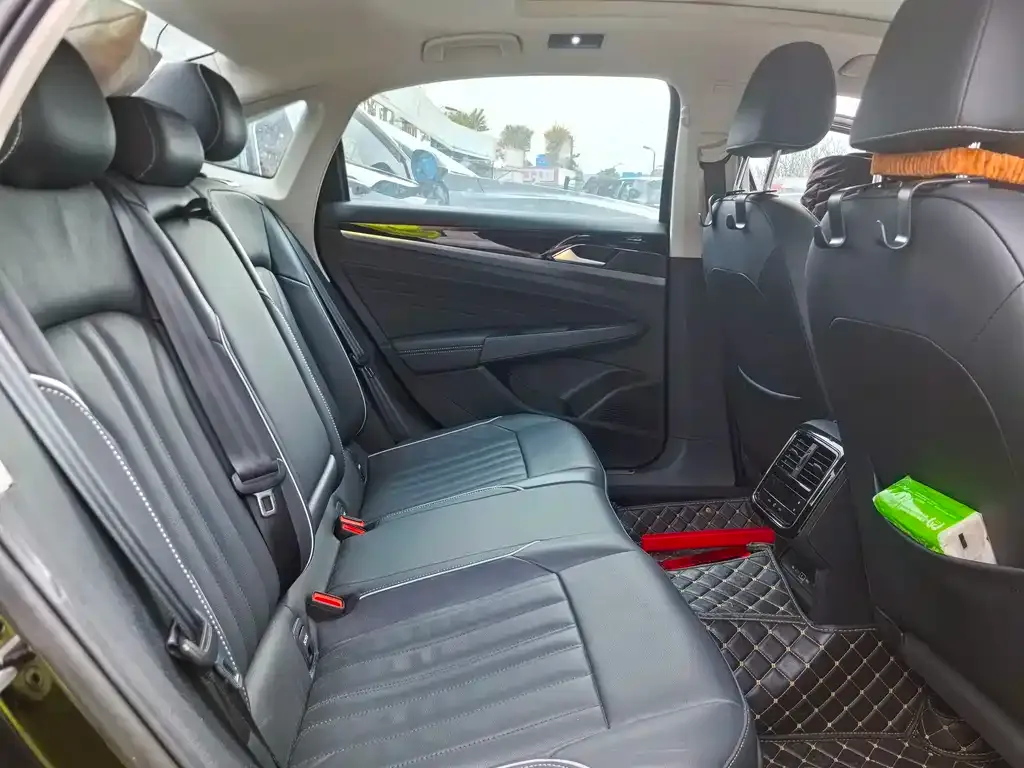 Volkswagen Passat New Energy 2022 из CN, фото 4