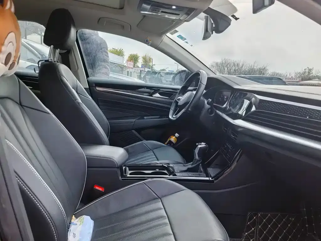 Volkswagen Passat New Energy 2022 из CN, фото 2