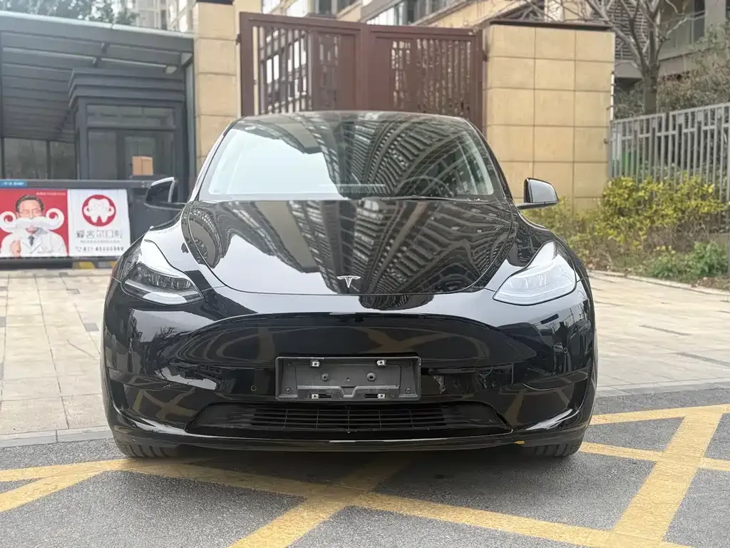 Tesla Model Y 2022 из CN, фото 9