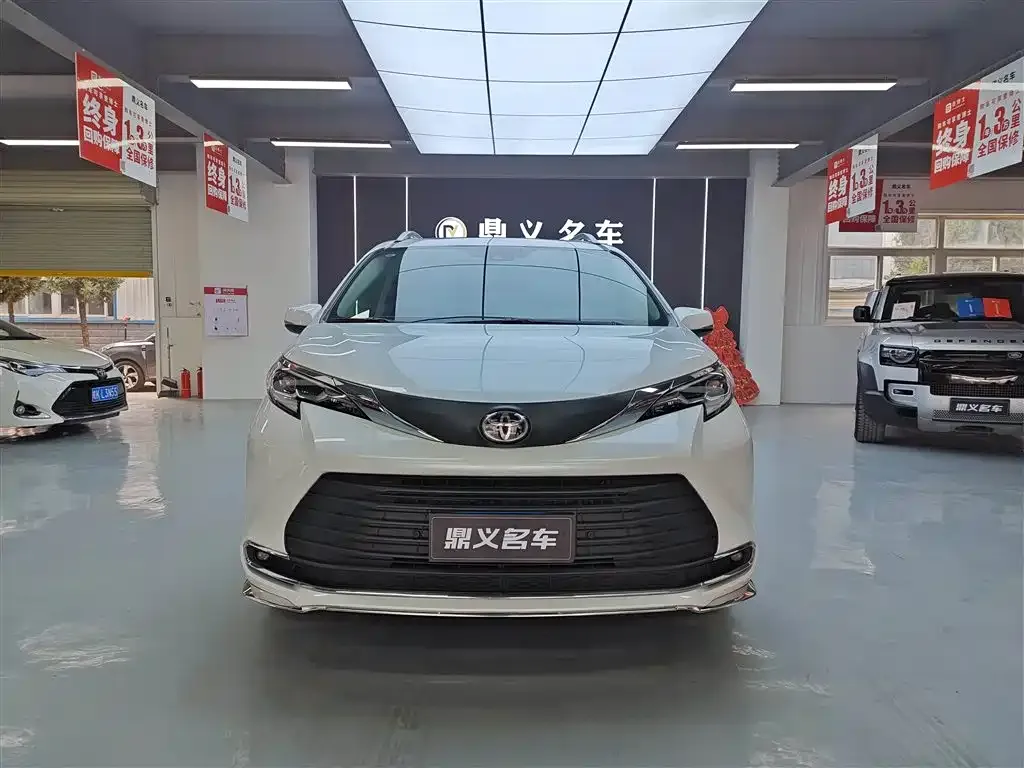 Toyota Sienna 2025 из CN, фото 3