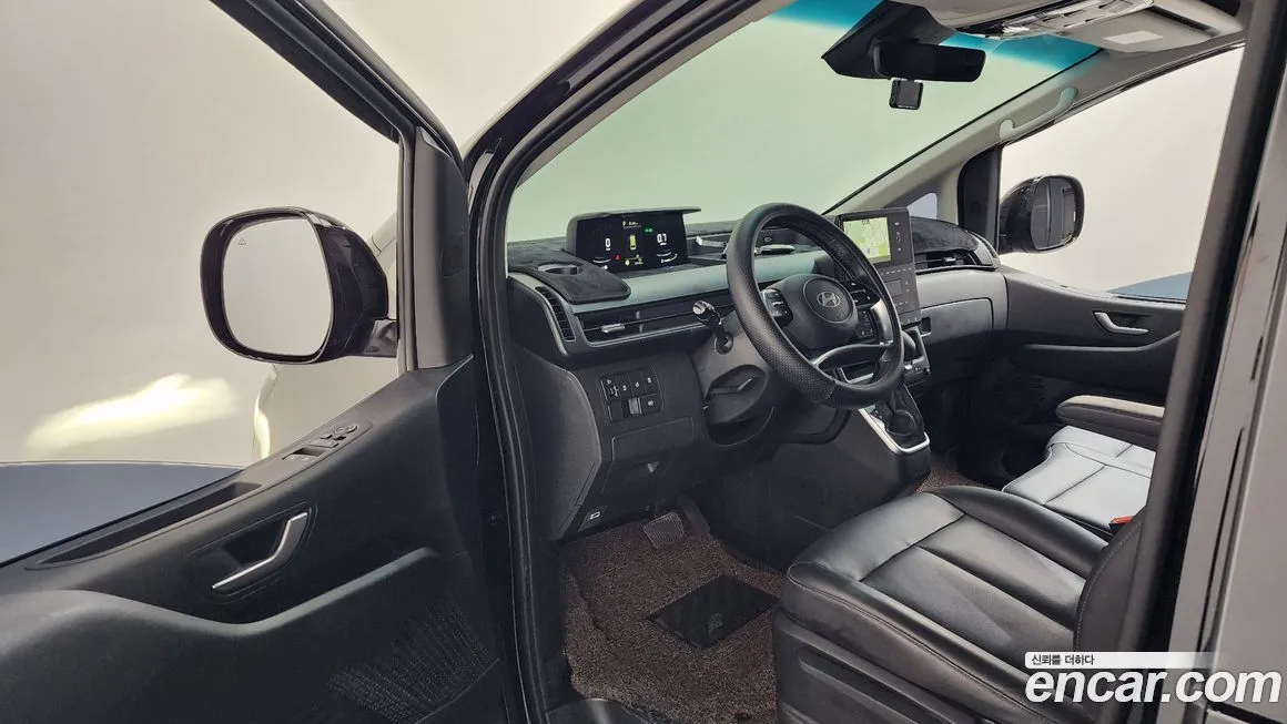 Hyundai Staria — фото 2